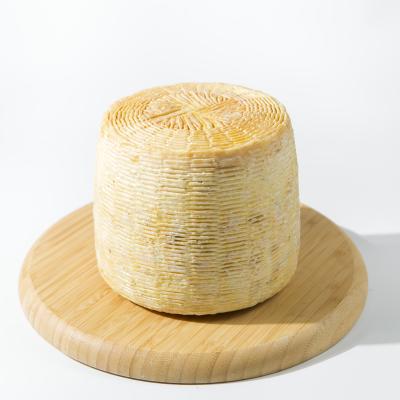 Сыр Пекорино Луни из овечьего молока (голова 2,4 кг), шт