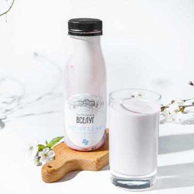 Йогурт питьевой из коровьего молока фермерский (вишня)